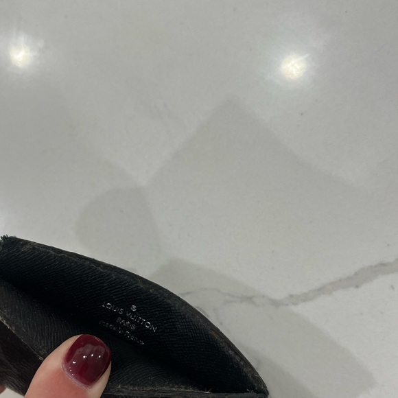 Men’s Louis Vuitton Card Holder - Picture 2 of 3